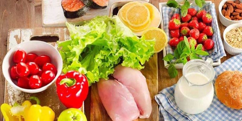 Cầu thủ cần biết hấp thụ đa dạng các nhóm chất để tăng cường thể trạng